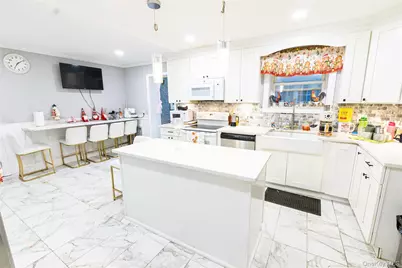 163 Orchard Road, Patchogue, NY 11772 - Photo 5