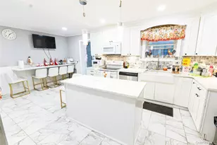 163 Orchard Rd, Patchogue, NY 11772 - Photo 5