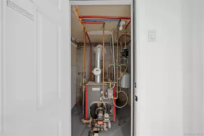 193 N Arizona Road, West Babylon, NY 11704 - Photo 19