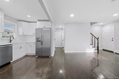 193 N Arizona Road, West Babylon, NY 11704 - Photo 11