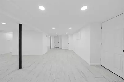 193 N Arizona Road, West Babylon, NY 11704 - Photo 17