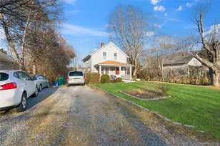 1125 Pequash Ave, Cutchogue, NY 11935 - Photo 5