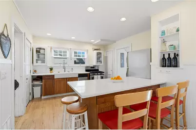 1125 Pequash Avenue, Cutchogue, NY 11935 - Photo 11