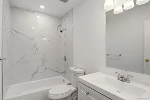 8 Dogwood Ct, Selden, NY 11784 - Photo 17