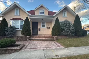 40-20 249th St, Little Neck, NY 11363 - Photo 3