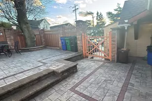 40-20 249th St, Little Neck, NY 11363 - Photo 13