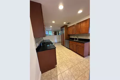 5 Beverly Road, Port Washington, NY 11050 - Photo 5