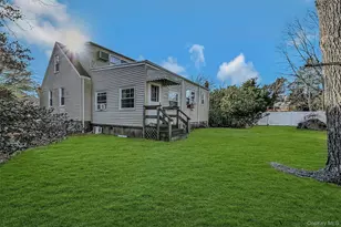 11 Doxsee Pl, Islip, NY 11751 - Photo 23