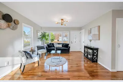 42 Gates Avenue, Brentwood, NY 11717 - Photo 5