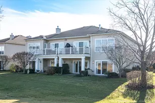 97 Windwatch Dr, Hauppauge, NY 11788 - Photo 29