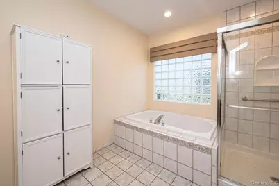 97 Windwatch Drive, Hauppauge, NY 11788 - Photo 25