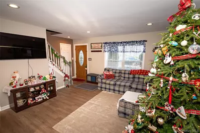 4030 Avoca Avenue, Bethpage, NY 11714 - Photo 9