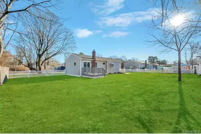 18 S 28th Street, Wyandanch, NY 11798 - Photo 5