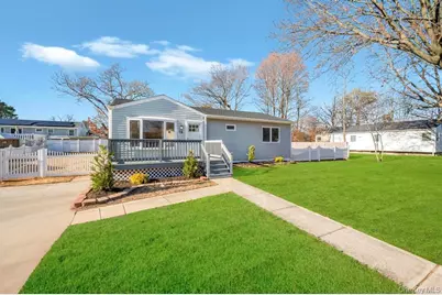 18 S 28th Street, Wyandanch, NY 11798 - Photo 3