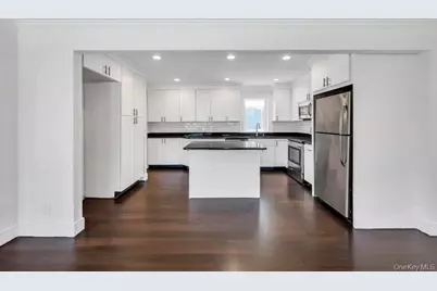 18 S 28th Street, Wyandanch, NY 11798 - Photo 9