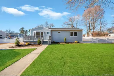 18 S 28th Street, Wyandanch, NY 11798 - Photo 1