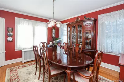 71 Beechwood Avenue, Manhasset, NY 11030 - Photo 11