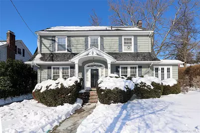 71 Beechwood Avenue, Manhasset, NY 11030 - Photo 1