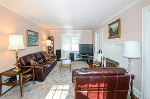 71 Beechwood Ave, Manhasset, NY 11030 - Photo 7