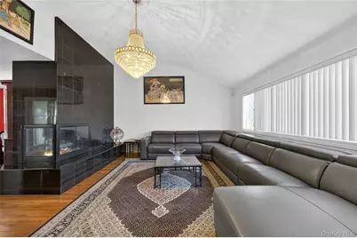 1 Peppermill Road, Roslyn, NY 11576 - Photo 7