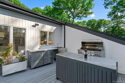 7 Midhampton Court, Quogue, NY 11959 - Photo 21