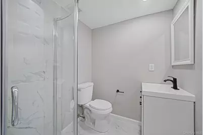 104 Harrisburg Street, Bay Shore, NY 11706 - Photo 21