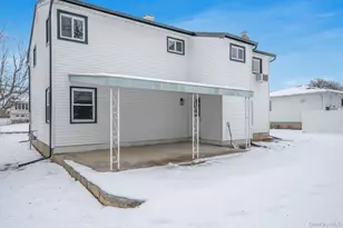 104 Harrisburg St, Bay Shore, NY 11706 - Photo 15