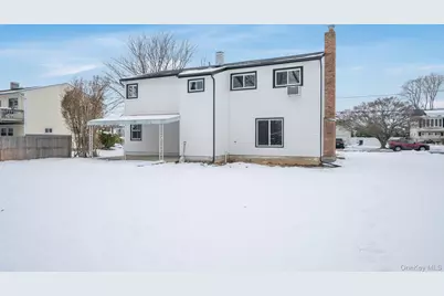 104 Harrisburg Street, Bay Shore, NY 11706 - Photo 13