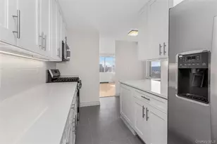 3333 Henry Hudson Pkwy, Bronx, NY 10463 - Photo 3