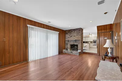 100 Birch Hill Drive, Albertson, NY 11576 - Photo 17