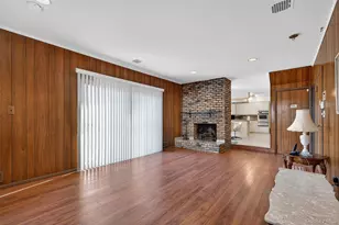 100 Birch Hill Dr, Albertson, NY 11576 - Photo 17