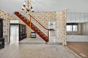 100 Birch Hill Dr, Albertson, NY 11576 - Photo 5