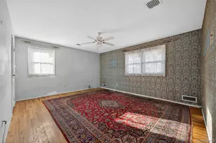 100 Birch Hill Dr, Albertson, NY 11576 - Photo 19