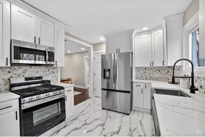 94 Jervis Road, Yonkers, NY 10705 - Photo 15