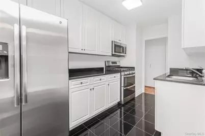 3333 Henry Hudson Parkway #4B, Bronx, NY 10463 - Photo 5