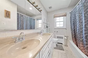 831 Dean Dr, Baldwin, NY 11510 - Photo 25