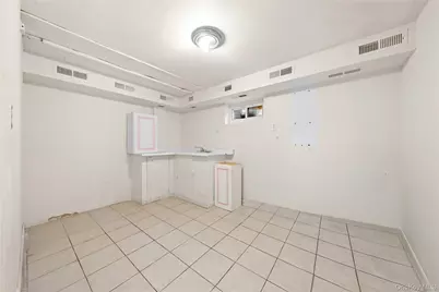 831 Dean Drive, Baldwin, NY 11510 - Photo 31