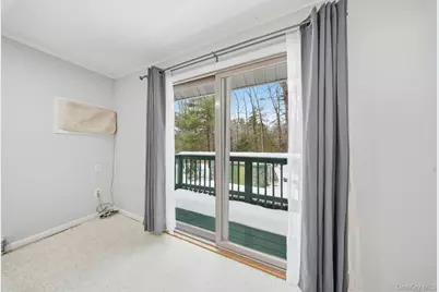 17 Elizabeth Way, Kiamesha Lake, NY 12751 - Photo 13