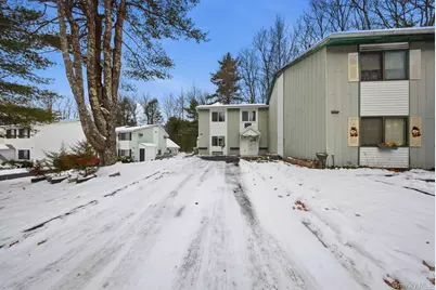 17 Elizabeth Way, Kiamesha Lake, NY 12751 - Photo 3