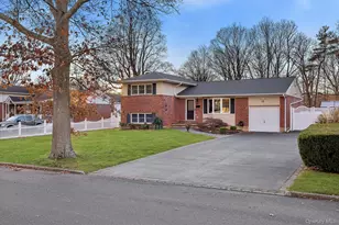 22 Niagara Ln, Commack, NY 11725 - Photo 3