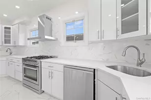 383 Franklin Ave, Hewlett, NY 11557 - Photo 13