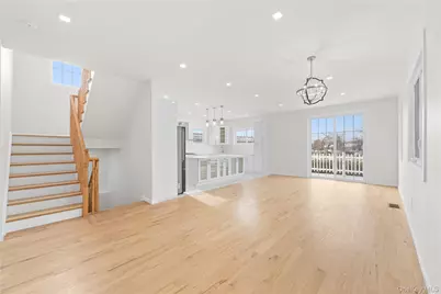 383 Franklin Avenue, Hewlett, NY 11557 - Photo 3