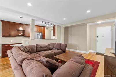 80 E Hartsdale Avenue #520, Hartsdale, NY 10530 - Photo 9