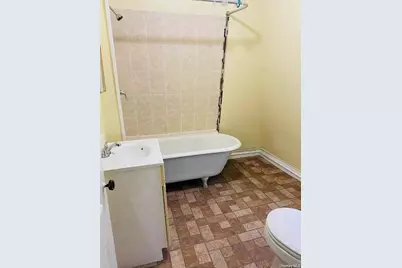 139 Montgomery Street #3, Poughkeepsie, NY 12601 - Photo 5