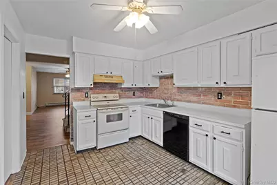 110 Chrystal Drive, Maybrook, NY 12543 - Photo 3