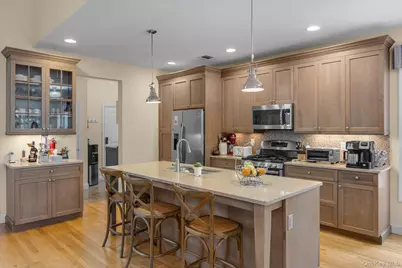 390 Stonecrop Road, Aquebogue, NY 11931 - Photo 7