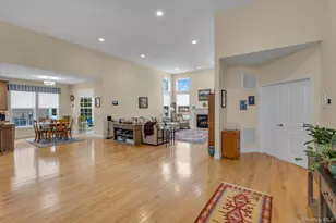 390 Stonecrop Rd, Aquebogue, NY 11931 - Photo 3