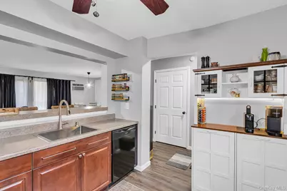 3408 Chelsea Cove S, Hopewell Junction, NY 12533 - Photo 17