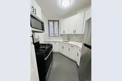 2200 E Tremont Avenue #TH, Bronx, NY 10462 - Photo 1