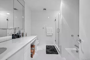 90 Rodeo Dr, Oyster Bay, NY 11791 - Photo 15